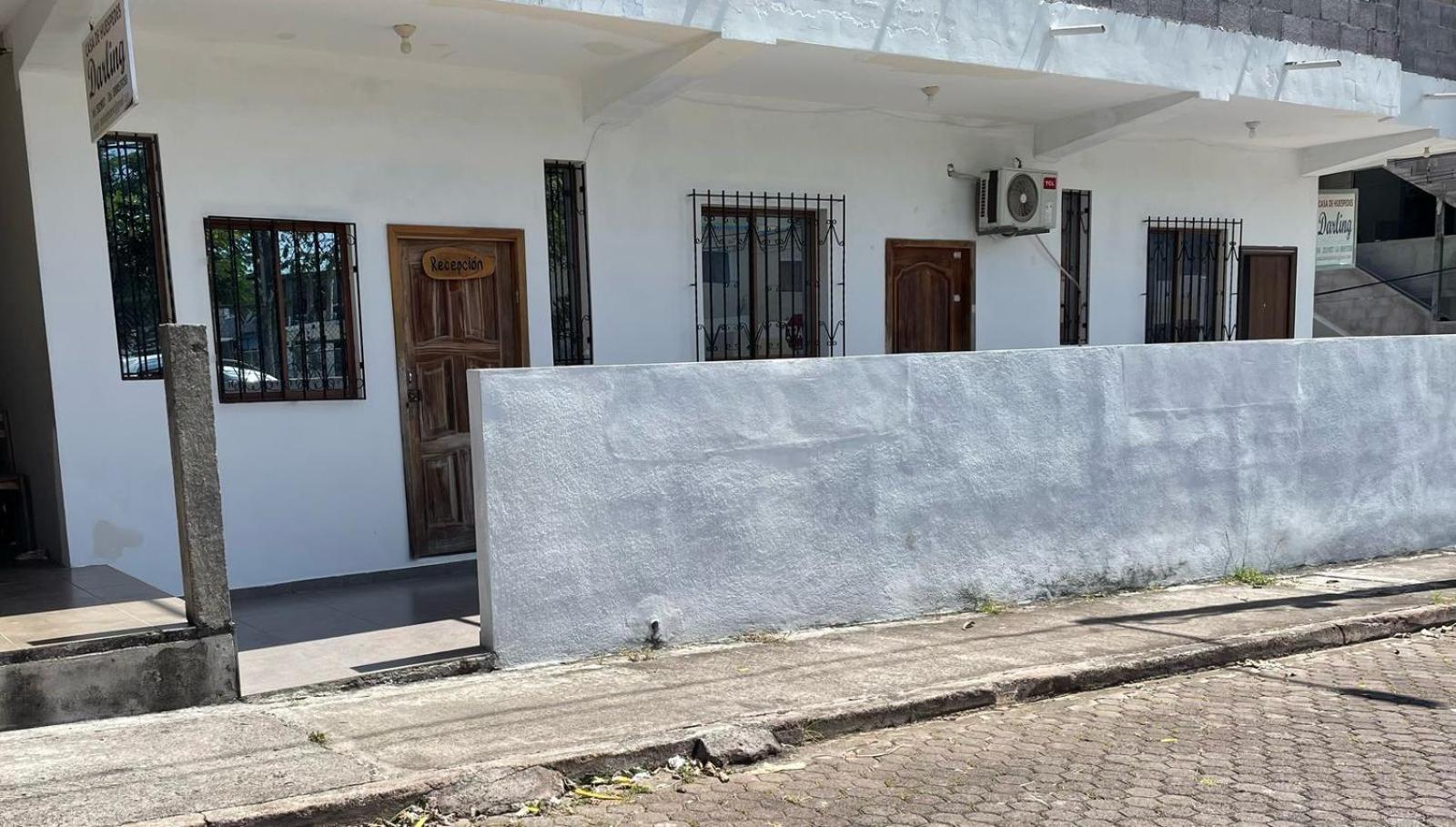 מלון פוארטו בקריסו מורנו Casa De Huespedes "Darling" מראה חיצוני תמונה